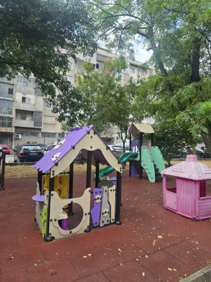 Обновена е детската площадка на ул. „Мизия“ в район „Северен“